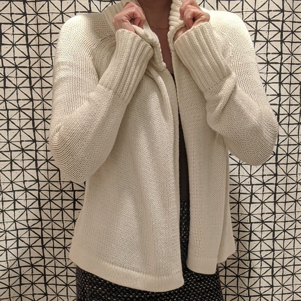 3/25💥High Neck Knit Sweater w/ Buttons